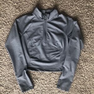 Old Navy Gray Quarter-Zip Cropped Pullover